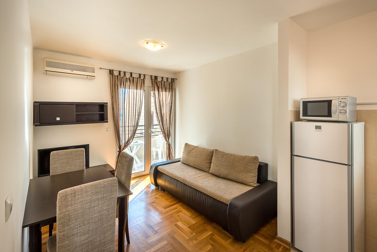 Apartments Mon Beach Budva Luaran gambar